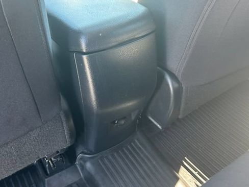 Used 2018 Toyota RAV4 XLE AWD/4WD image 28