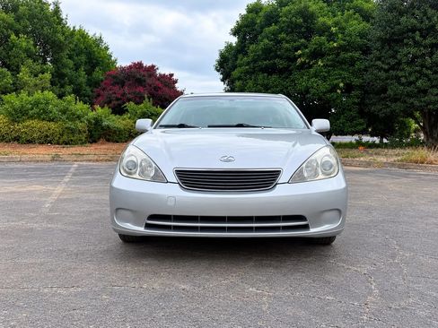Used 2005 Lexus ES 330 FWD image 3