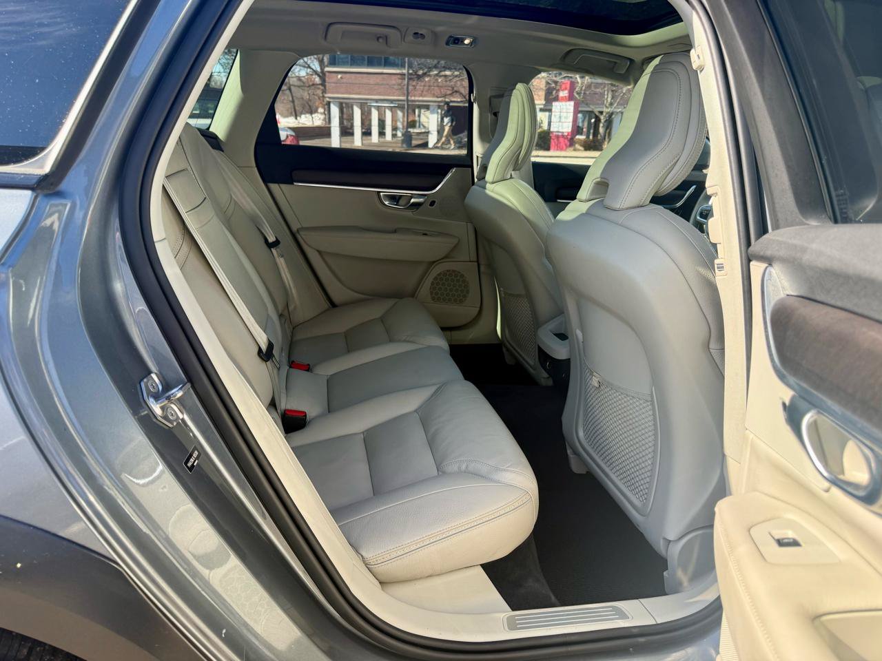 Used 2020 Volvo V90 T6 Cross Country AWD/4WD image 23