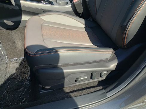 New 2025 Subaru Crosstrek 2.5i Limited w/ Popular Package #3A image 10