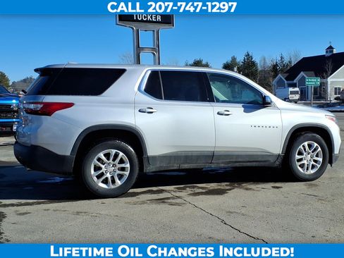 Used 2021 Chevrolet Traverse LS image 5