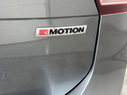 Used 2019 Volkswagen Tiguan SE image 5