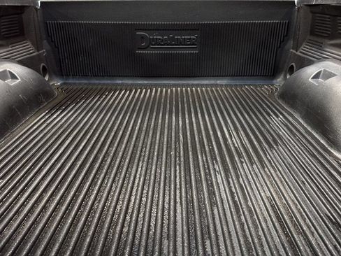 Used 2023 RAM 1500 Laramie AWD/4WD image 7