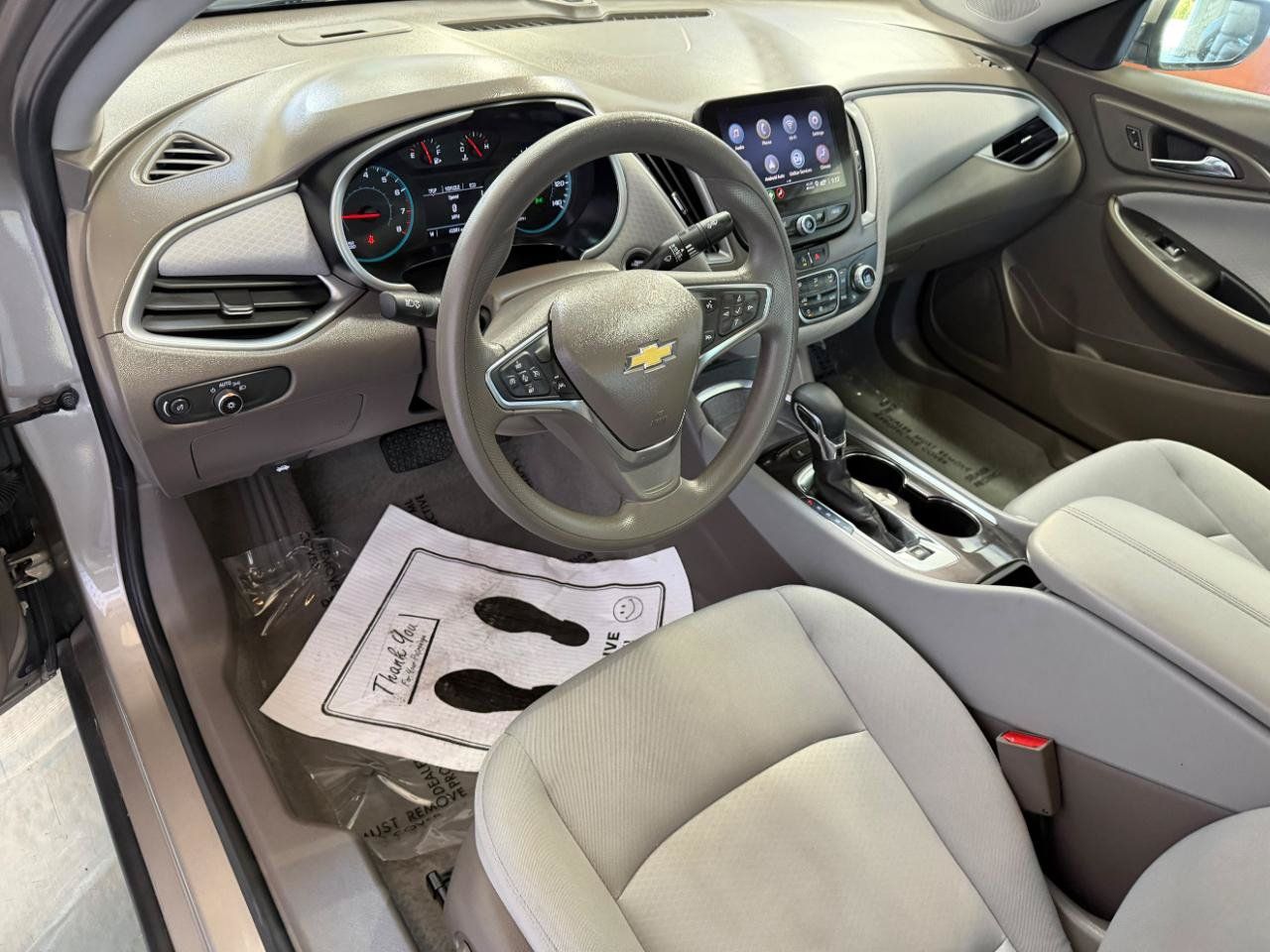 Used 2025 Chevrolet Malibu LT FWD image 13