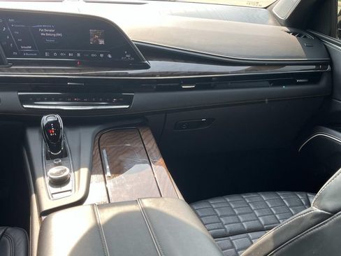Certified 2023 Cadillac Escalade Sport Platinum w/ Heavy-Duty Trailer Package AWD/4WD image 14