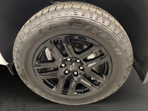 Used 2026 Chevrolet Silverado 1500 RST w/ RST Select Package AWD/4WD image 16
