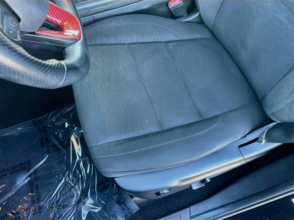 Used 2021 Dodge Durango GT w/ Blacktop Package RWD image 18