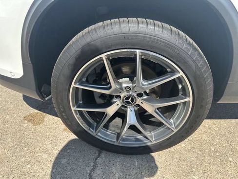 Used 2022 Mercedes-Benz GLC 300 4MATIC image 46