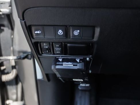 Used 2018 INFINITI QX80 4WD w/ Driver Assistance Package image 44