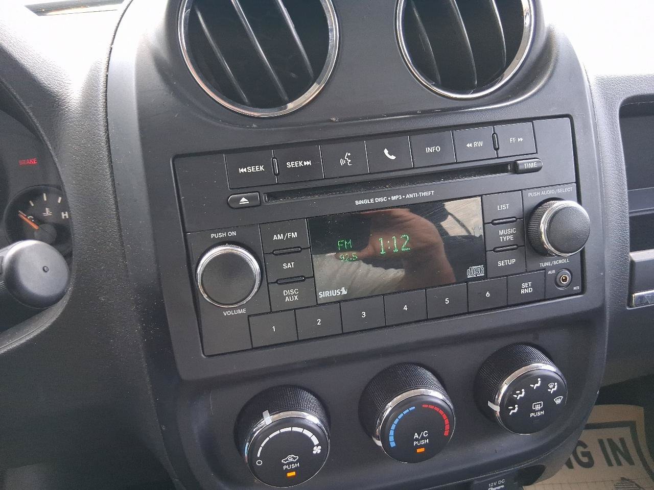 Used 2014 Jeep Patriot Sport FWD image 16