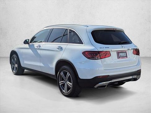 Used 2020 Mercedes-Benz GLC 300 4MATIC image 7