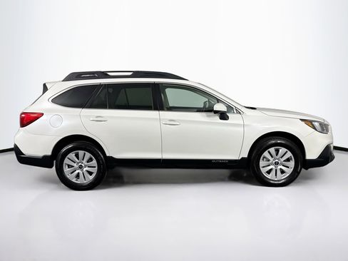 Used 2019 Subaru Outback 2.5i Premium AWD/4WD image 12