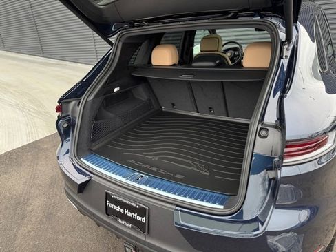 New 2026 Porsche Cayenne image 34