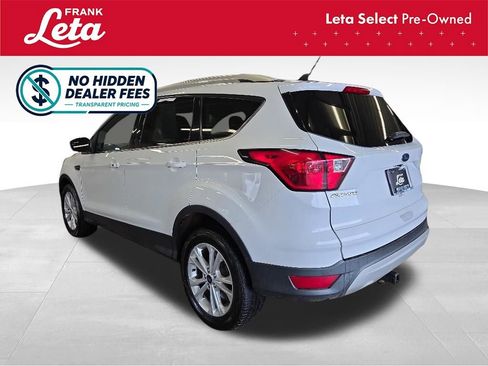 Used 2019 Ford Escape SE FWD image 4