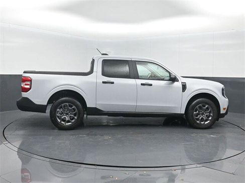 New 2025 Ford Maverick XLT image 8