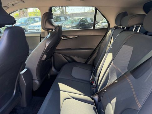Used 2026 Kia Niro LX FWD image 23