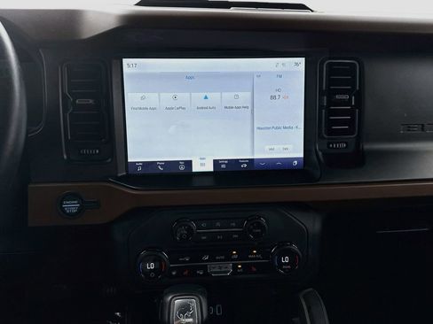 Used 2024 Ford Bronco Outer Banks image 16