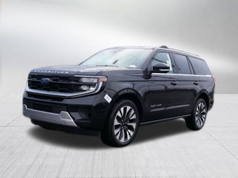 New 2026 Ford Expedition Platinum w/ Driver's Package image 7
