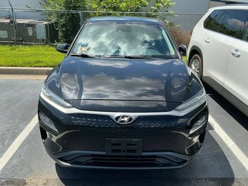 Used 2020 Hyundai Kona Limited FWD image 2