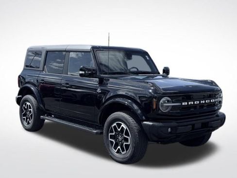 Used 2023 Ford Bronco Outer Banks AWD/4WD image 4