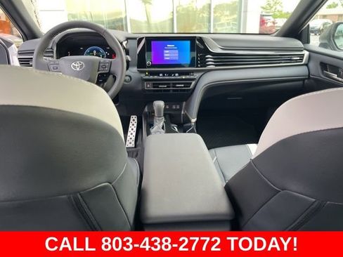 Used 2026 Toyota Camry SE w/ Convenience Package image 16