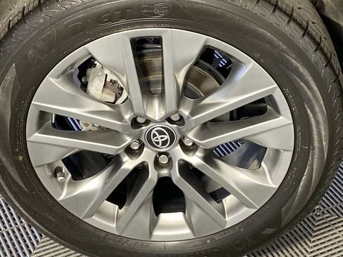 Used 2025 Toyota RAV4 Limited w/ Advanced Technology Package AWD/4WD image 29