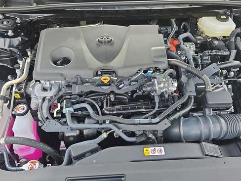 Used 2026 Toyota Camry SE FWD image 30