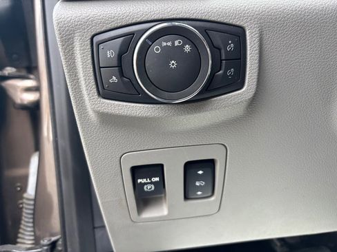 Used 2016 Ford F150 XLT w/ Equipment Group 302A Luxury image 15