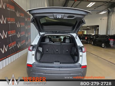 Used 2023 Jeep Cherokee Altitude Lux w/ Lux Elite Package AWD/4WD image 8