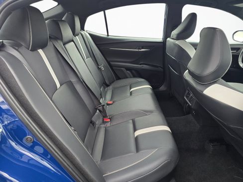 Used 2025 Toyota Camry SE FWD image 21
