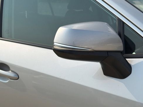 Used 2025 Toyota RAV4 XLE AWD/4WD image 8
