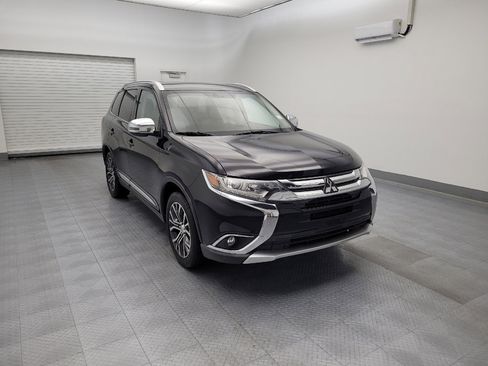 Used 2017 Mitsubishi Outlander SEL image 13