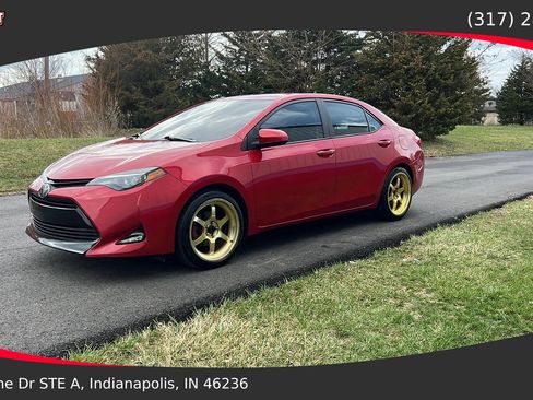 Used 2019 Toyota Corolla LE image 1