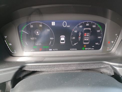 Used 2025 Honda Accord Sport image 26