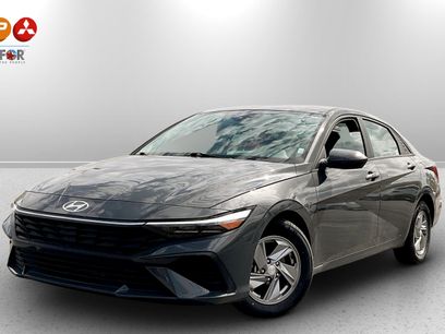 Used 2024 Hyundai Elantra SE