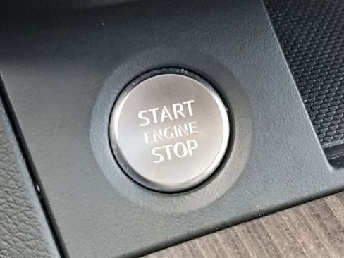 Used 2022 Audi Q5 2.0T Premium image 18