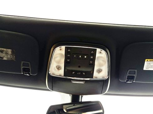 Used 2015 Jeep Grand Cherokee Overland AWD/4WD image 14