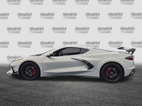 Used 2021 Chevrolet Corvette Stingray Premium Cpe w/ Z51 Performance Package RWD image 7