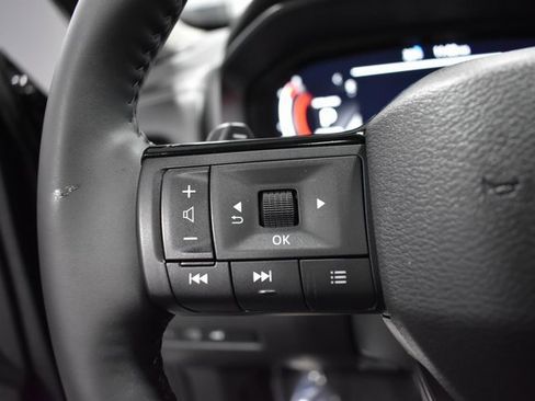 Certified 2025 Nissan Rogue SL w/ Tech Package image 31