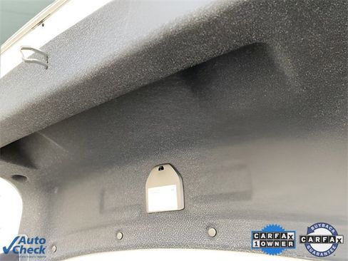 Used 2024 BMW 330e w/ Convenience Package image 10