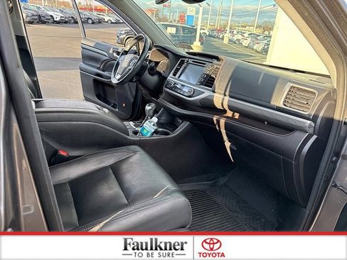 Certified 2018 Toyota Highlander Limited image 16