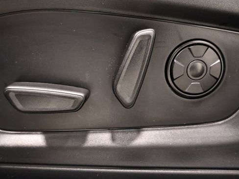 New 2026 Ford Explorer Platinum image 14