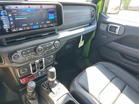 New 2026 Jeep Gladiator Rubicon AWD/4WD image 16