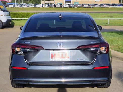 Used 2025 Honda Civic Sport image 5
