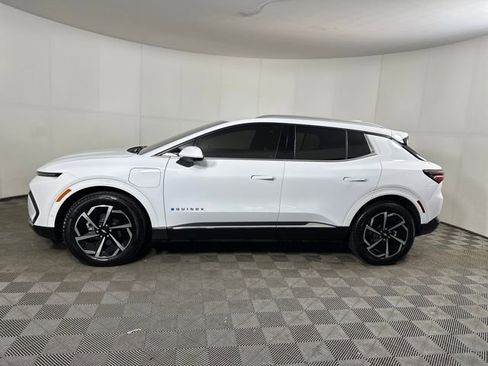 Used 2024 Chevrolet Equinox EV LT w/ Active Safety Package 3 image 6