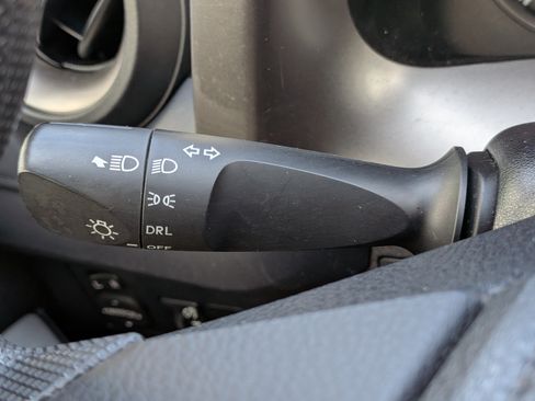 Used 2016 Toyota RAV4 LE FWD image 24