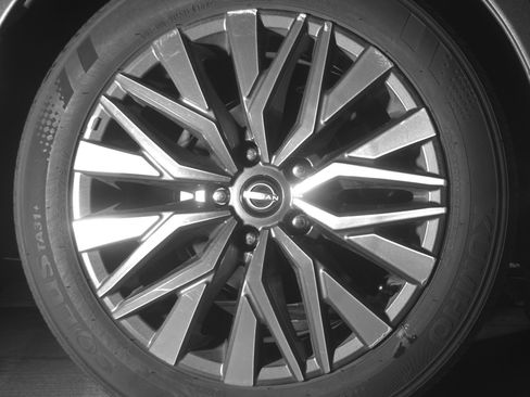 Used 2025 Nissan Altima 2.5 SV image 15