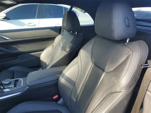 Used 2021 BMW 430i Convertible w/ Convenience Package image 15