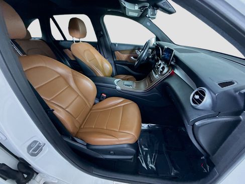 Used 2021 Mercedes-Benz GLC 300 4MATIC w/ AMG Line image 29