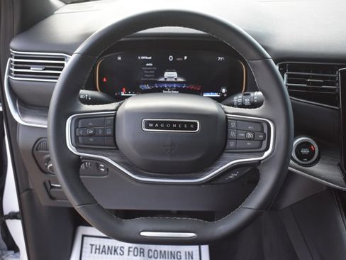 Used 2024 Jeep Wagoneer Series II w/ Flexible Seating Group AWD/4WD image 20